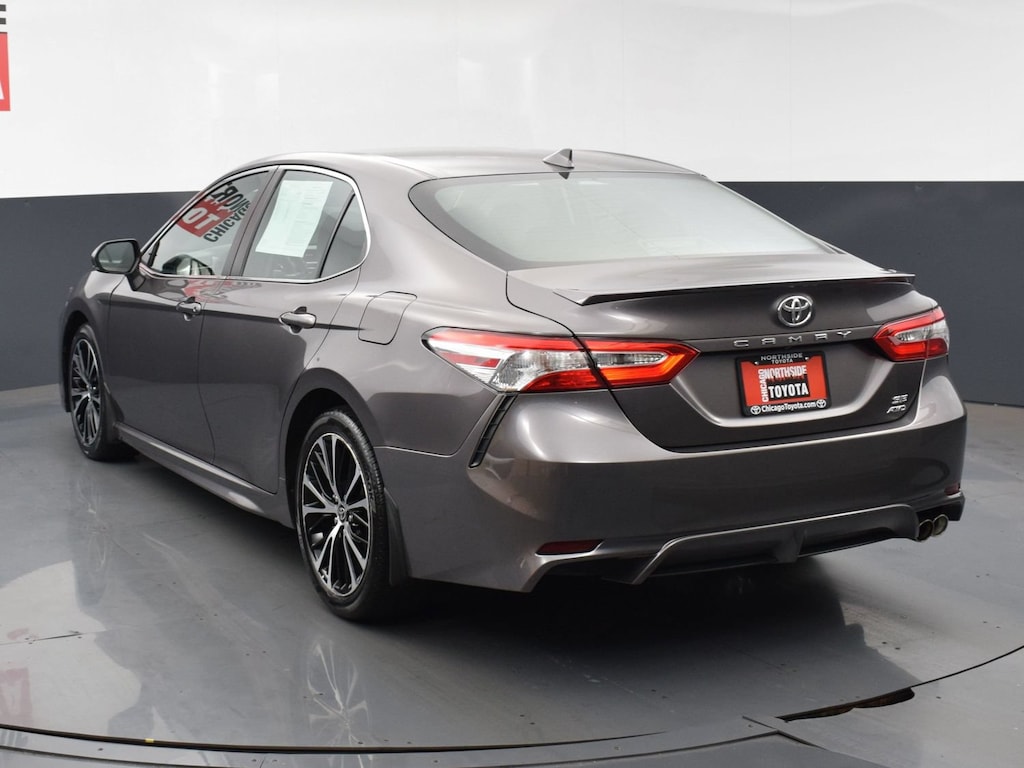 Used 2020 Toyota Camry SE Car
