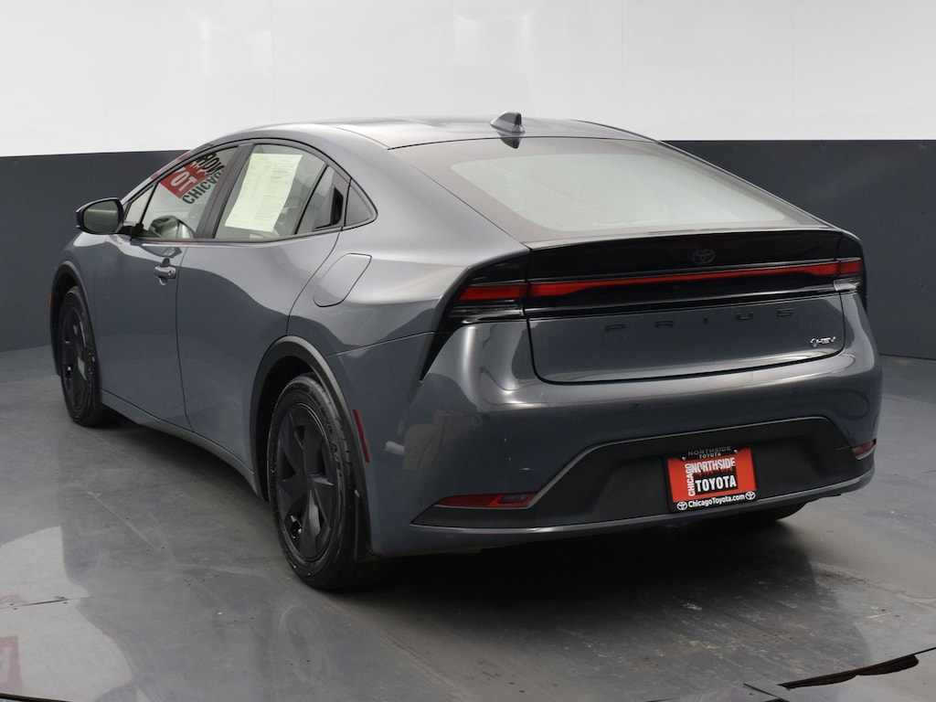 Used 2025 Toyota Prius LE Hatchback