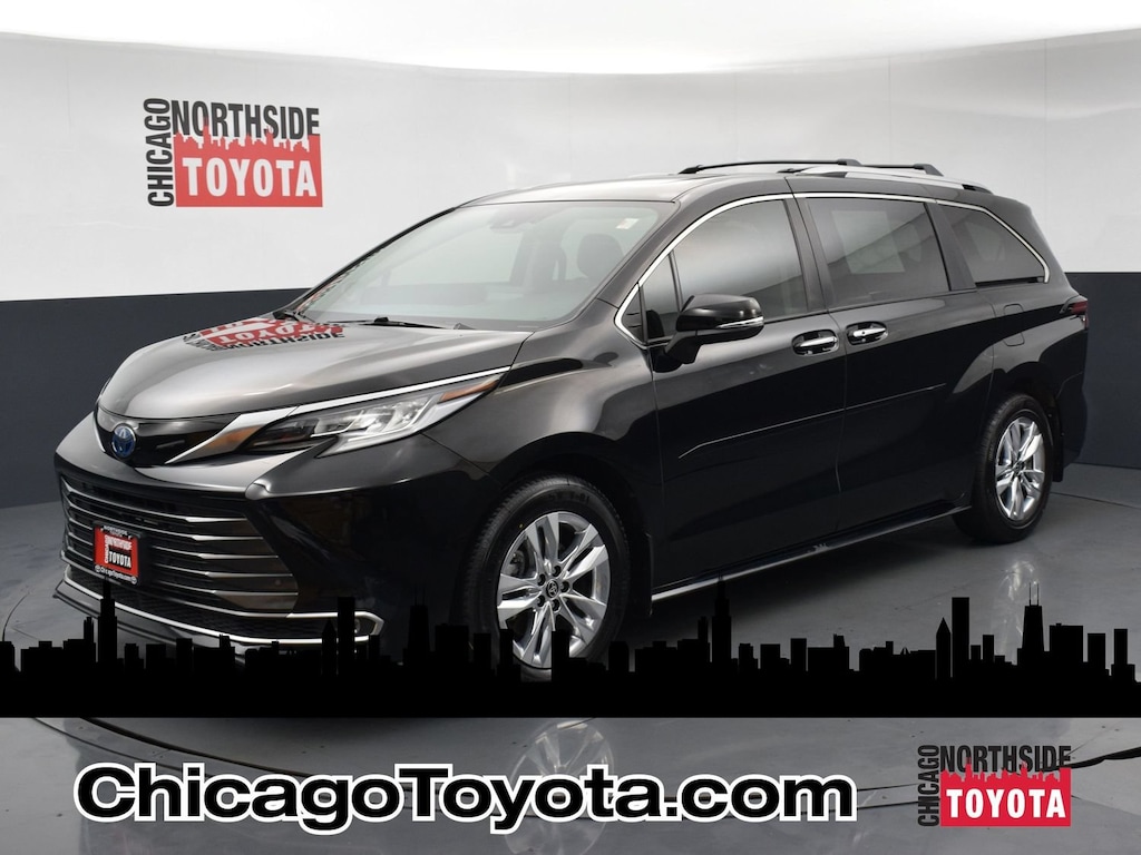 Used 2024 Toyota Sienna Limited Mini-van, Passenger