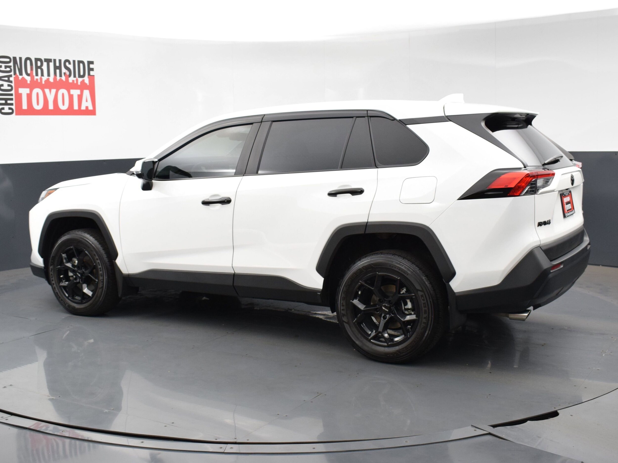 2024 Toyota RAV4 LE photo 2