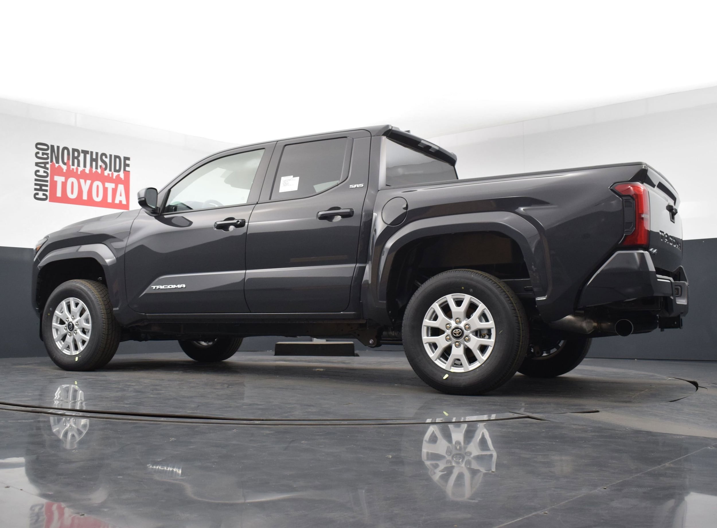 2026 Toyota Tacoma SR5 - Photo 28