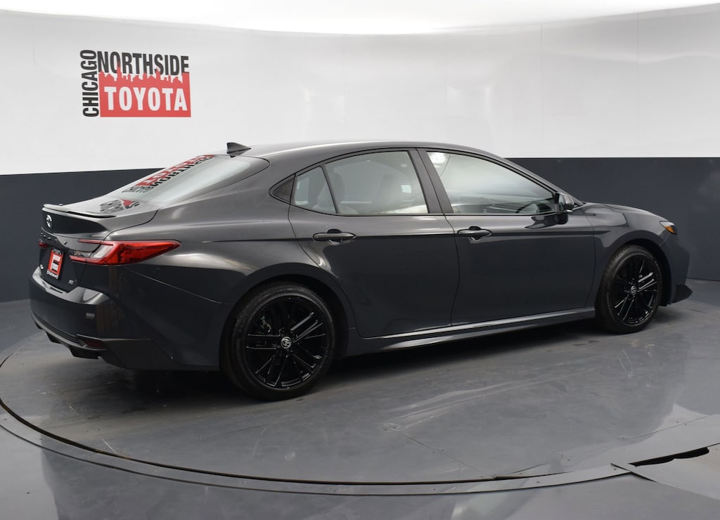 Used 2025 Toyota Camry SE Car