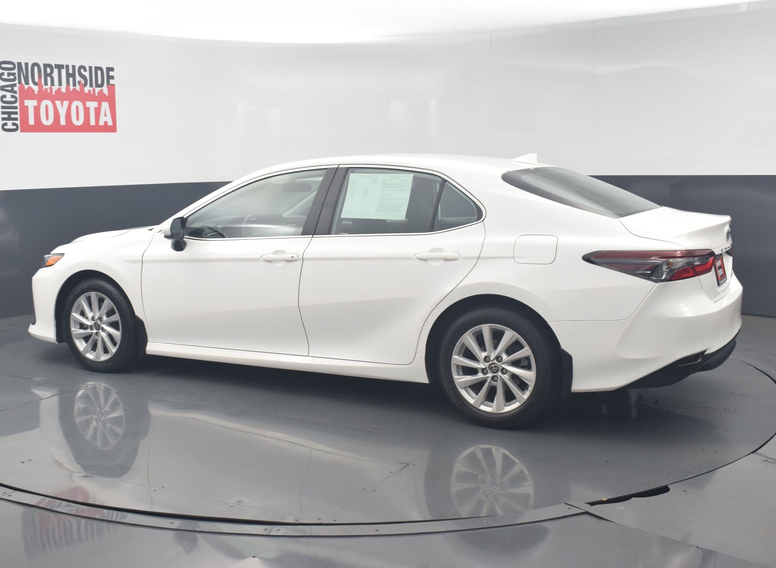 2023 Toyota Camry LE photo 2