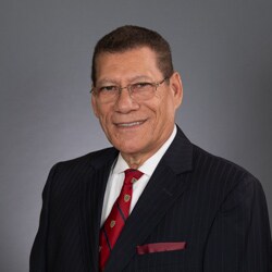 Staff member Manuel Vargas from ID_1fe10cef2f65