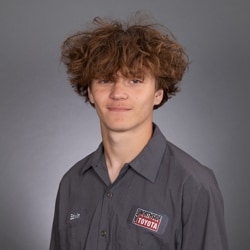 Staff member Edwin Soto from ID_8fdd3fd2c266
