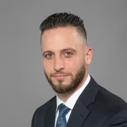 Staff member Moe Mustafa from ID_6b51cf99ca67