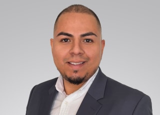  Toyota Insurance Agent Photo