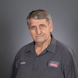 Staff member Ibrahim Sulejmanovic from ID_8fdd3fd2c266