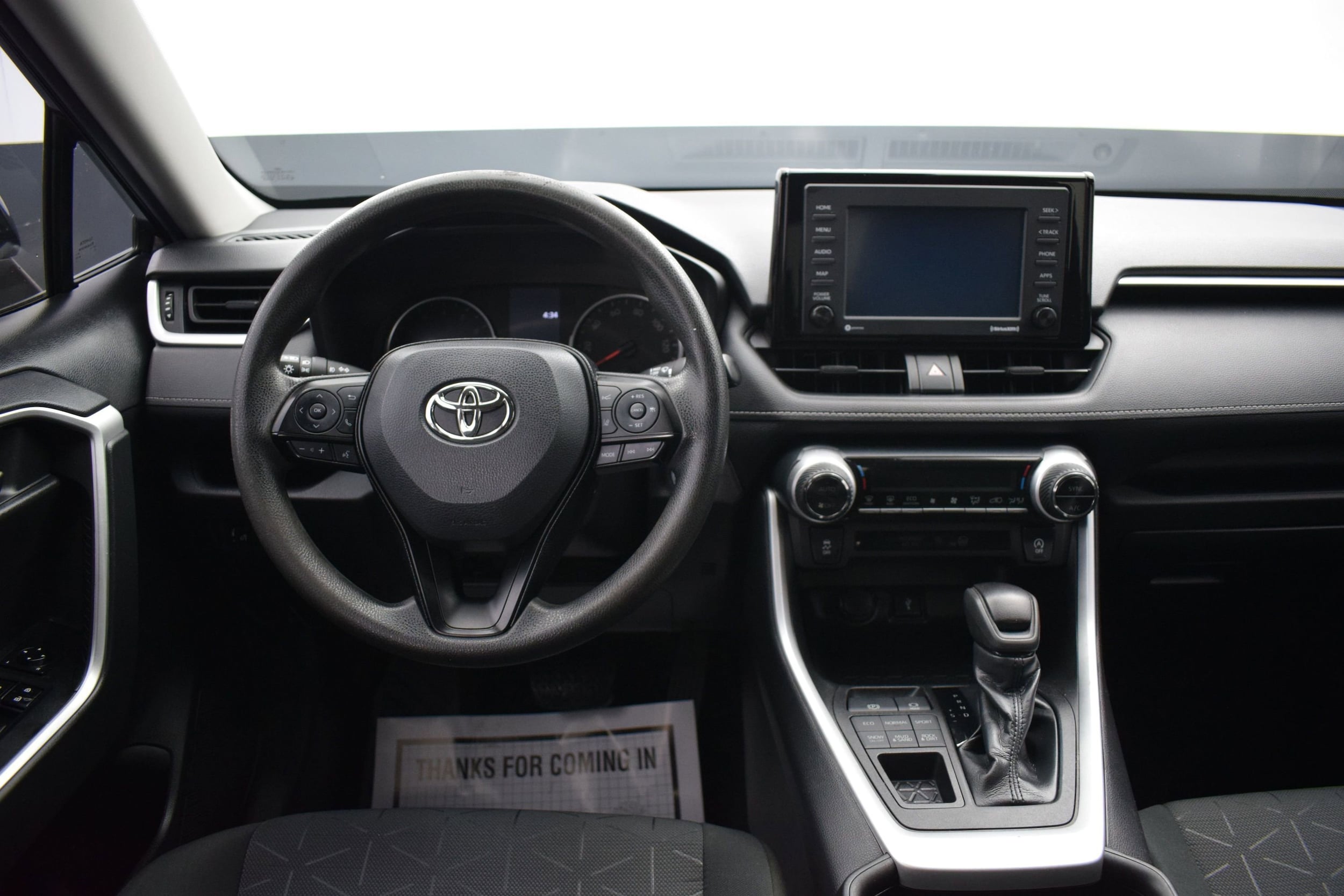2021 Toyota RAV4 XLE - Photo 14