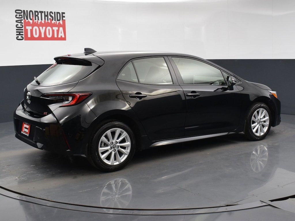 Used 2024 Toyota Corolla Hatchback SE Hatchback