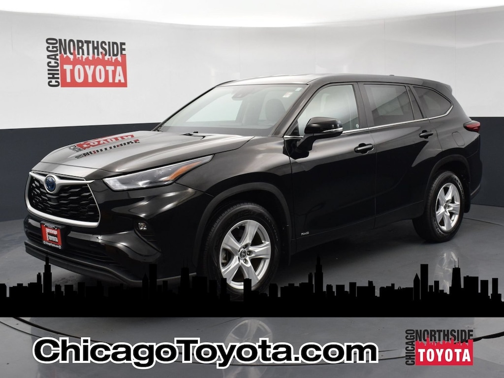 Used 2023 Toyota Highlander Hybrid LE Sport Utility