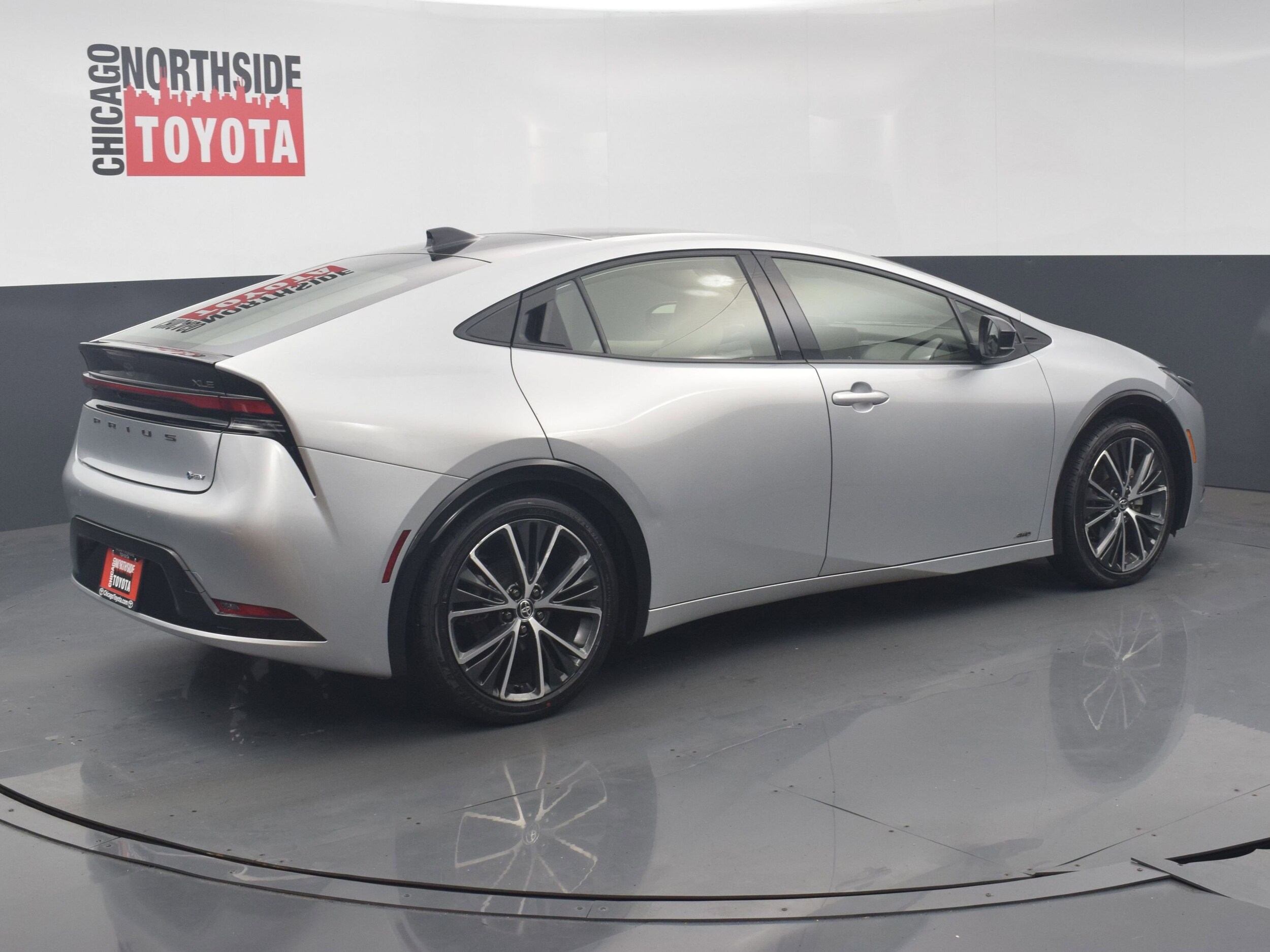 2023 Toyota Prius XLE photo 4