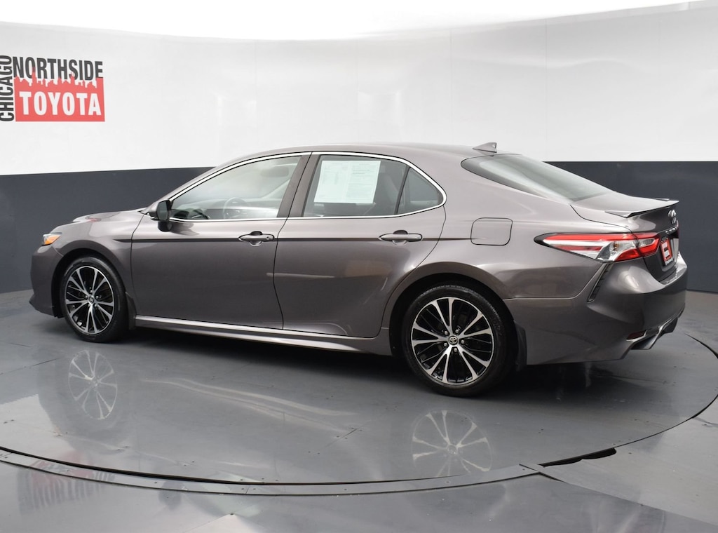 Used 2020 Toyota Camry SE Car