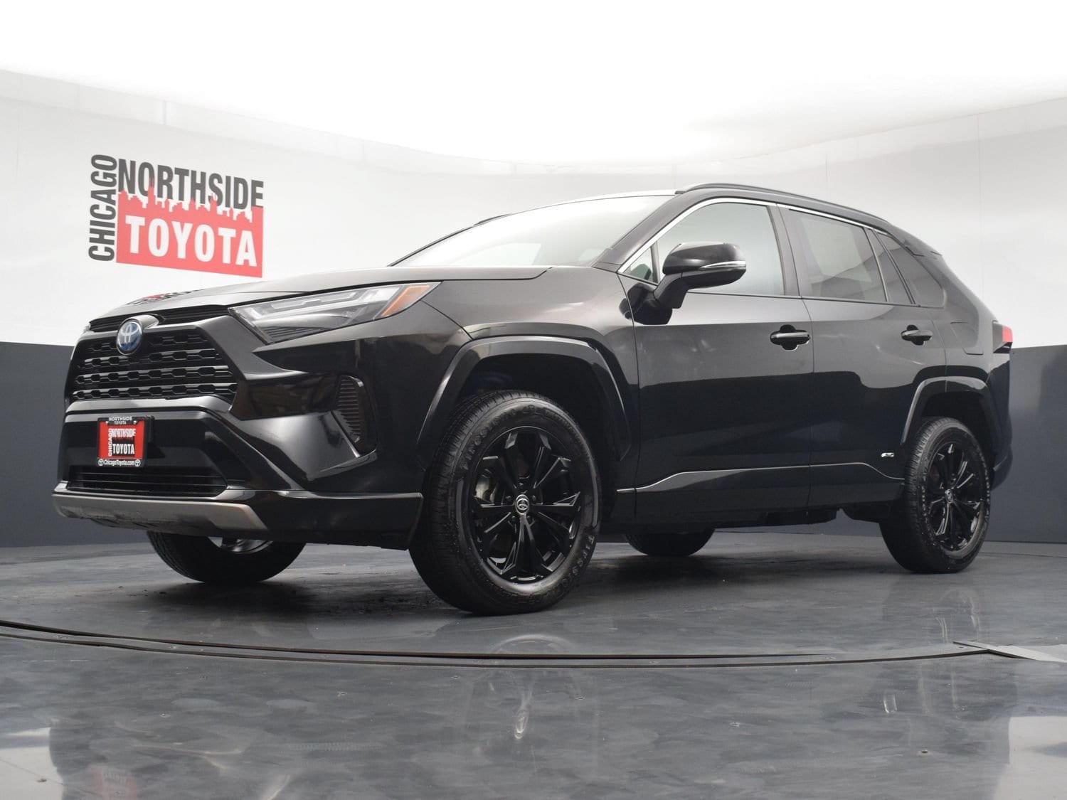 2024 Toyota RAV4 SE - Photo 30