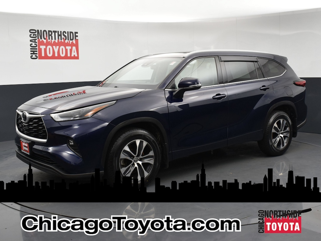 Used 2022 Toyota Highlander XLE Sport Utility