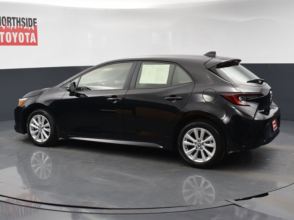 Used 2024 Toyota Corolla Hatchback SE Hatchback