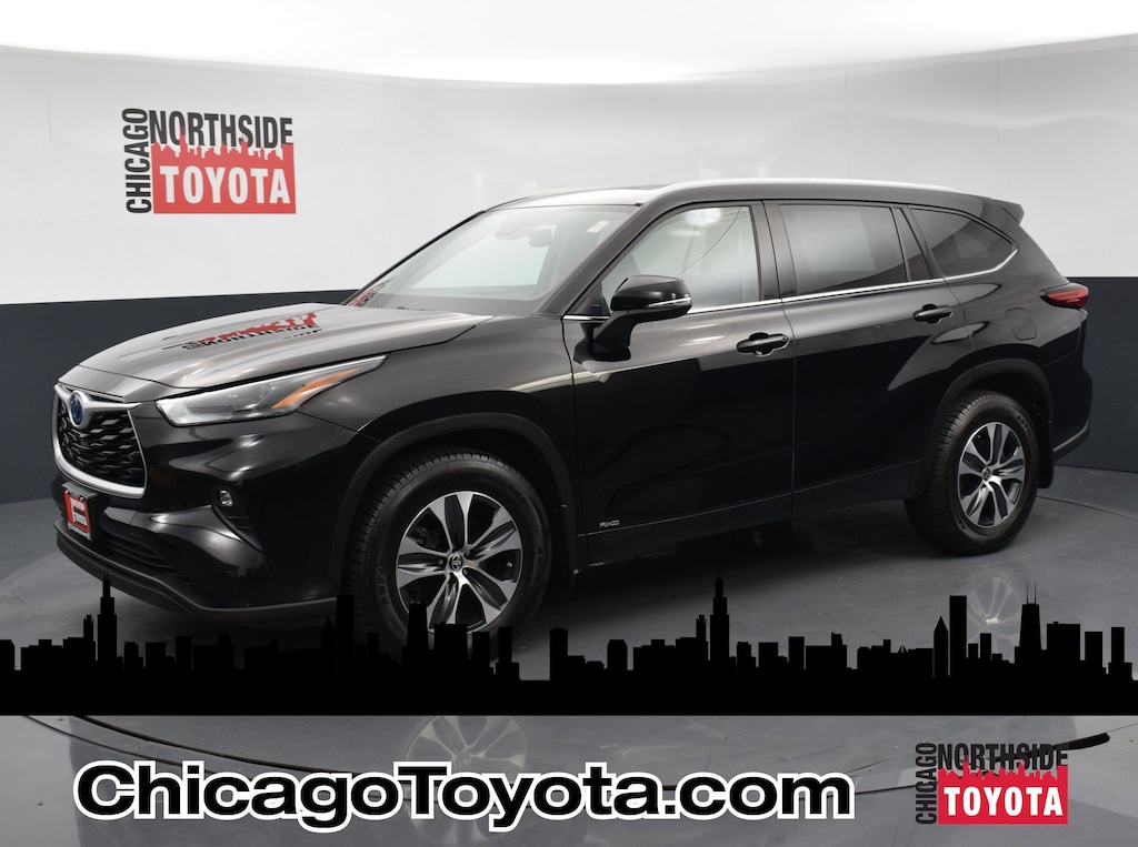 Used 2022 Toyota Highlander Hybrid XLE Sport Utility