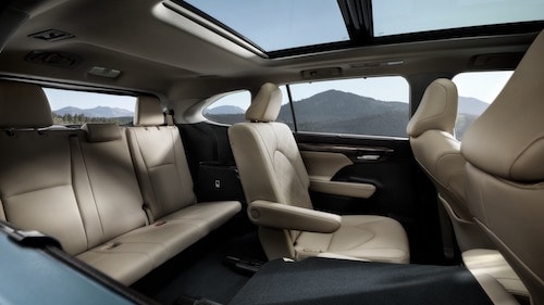 Highlander 2nd and 3rd row leather seating