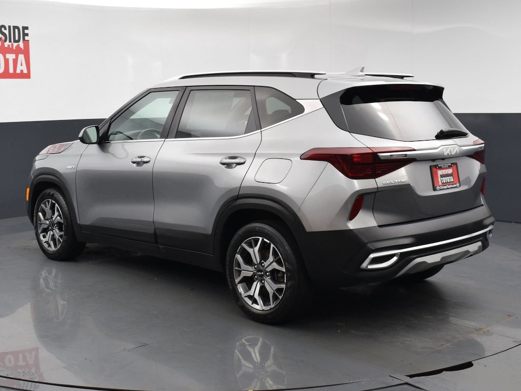 Used 2022 Kia Seltos EX Sport Utility