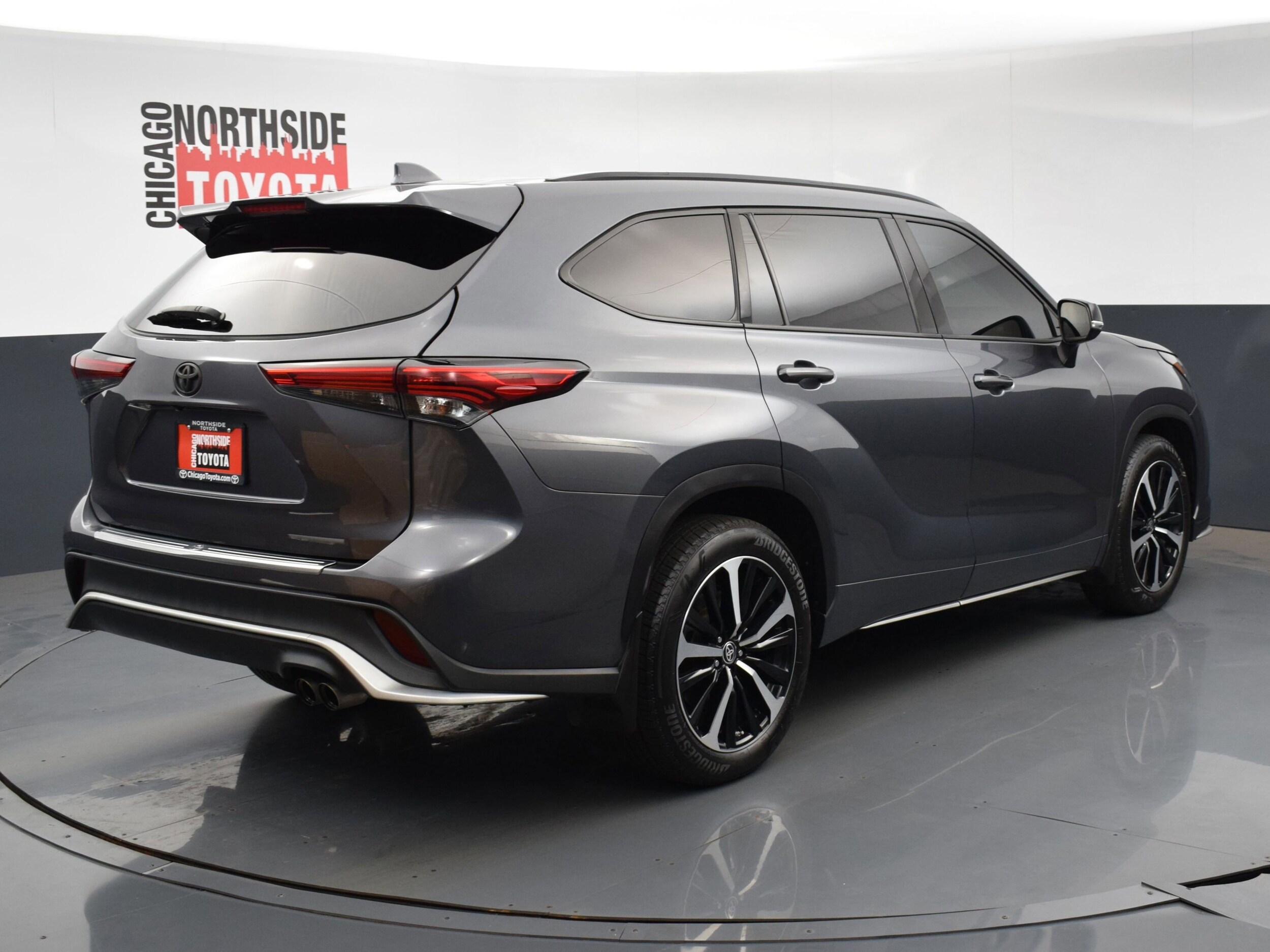 2022 Toyota Highlander XSE photo 4