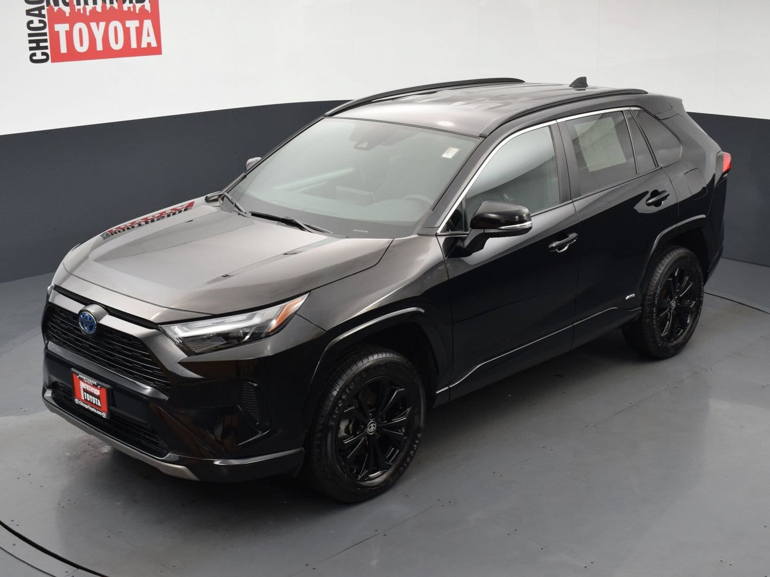 2024 Toyota RAV4 SE - Photo 23