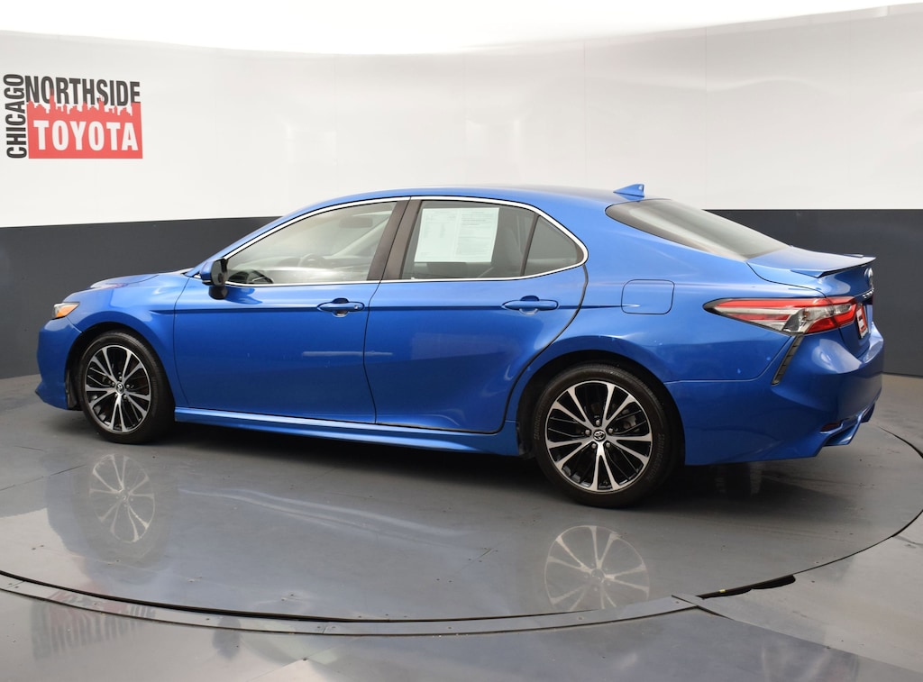 Used 2019 Toyota Camry SE Car