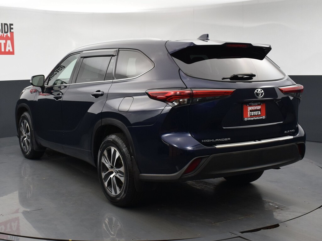 Used 2022 Toyota Highlander XLE Sport Utility
