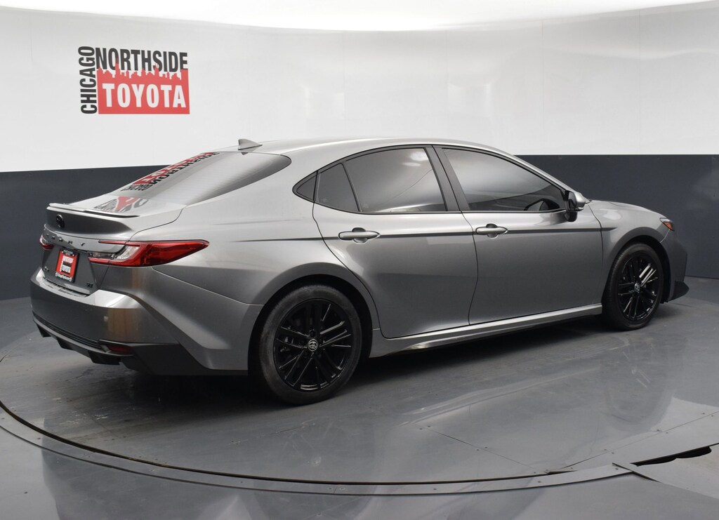 Used 2025 Toyota Camry SE Car