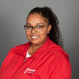 Staff member Kelly Desrochers from ID_0ee819247861
