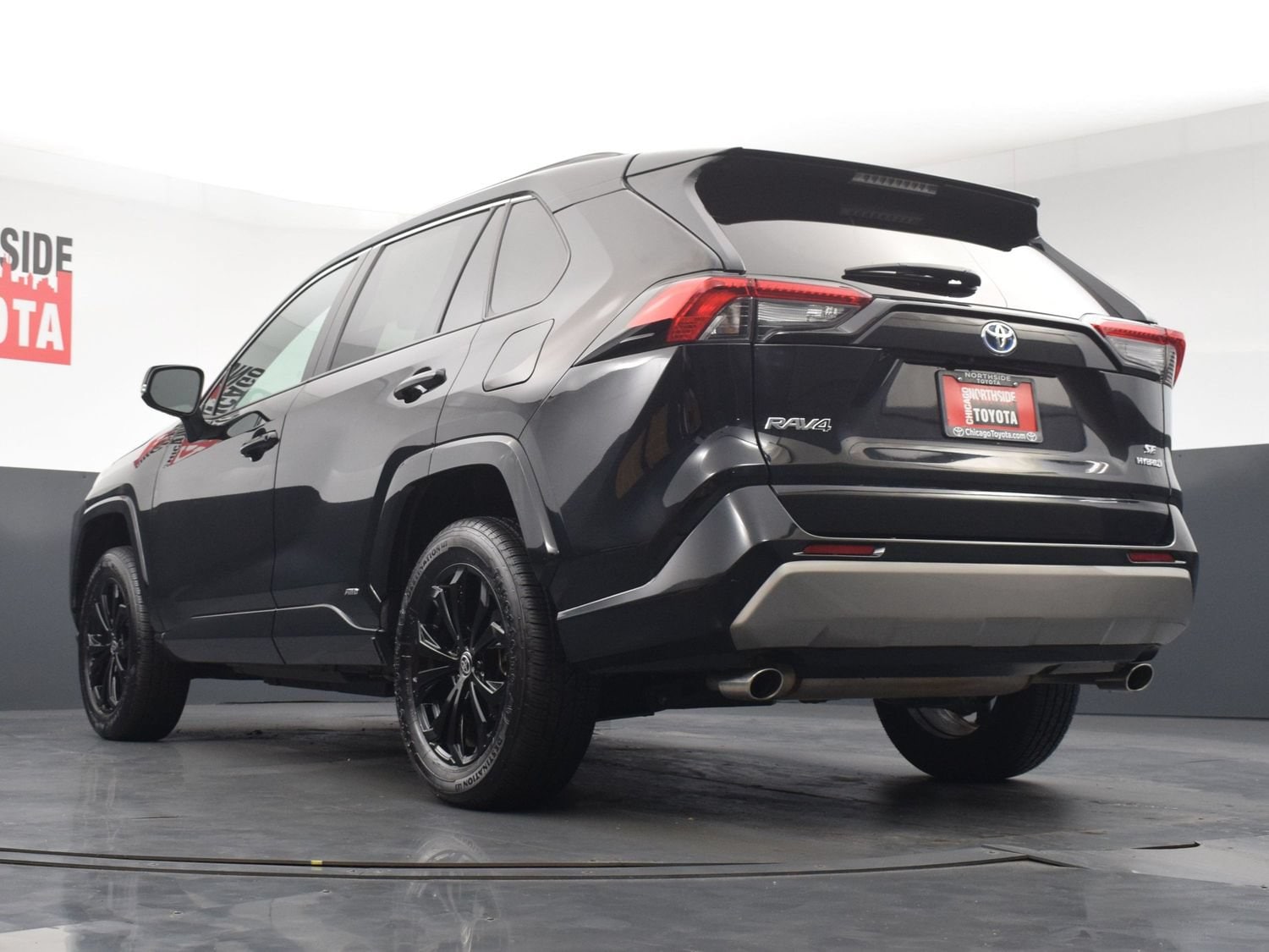2024 Toyota RAV4 SE - Photo 26
