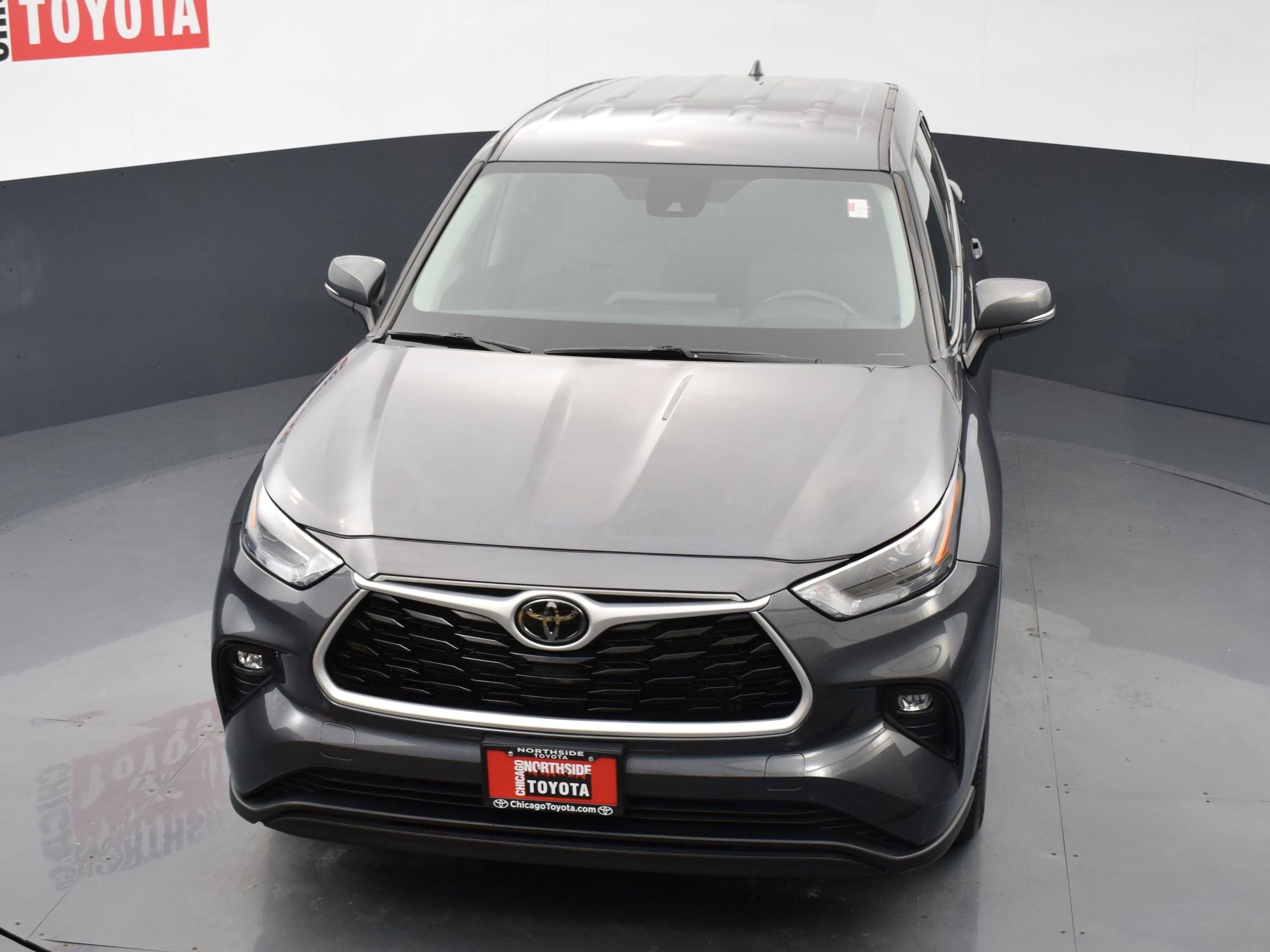 2024 Toyota Highlander LE - Photo 25