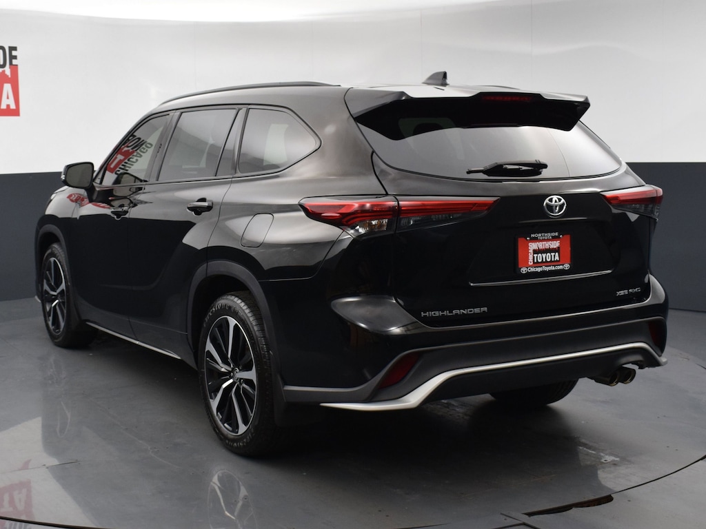 Used 2022 Toyota Highlander XSE Sport Utility