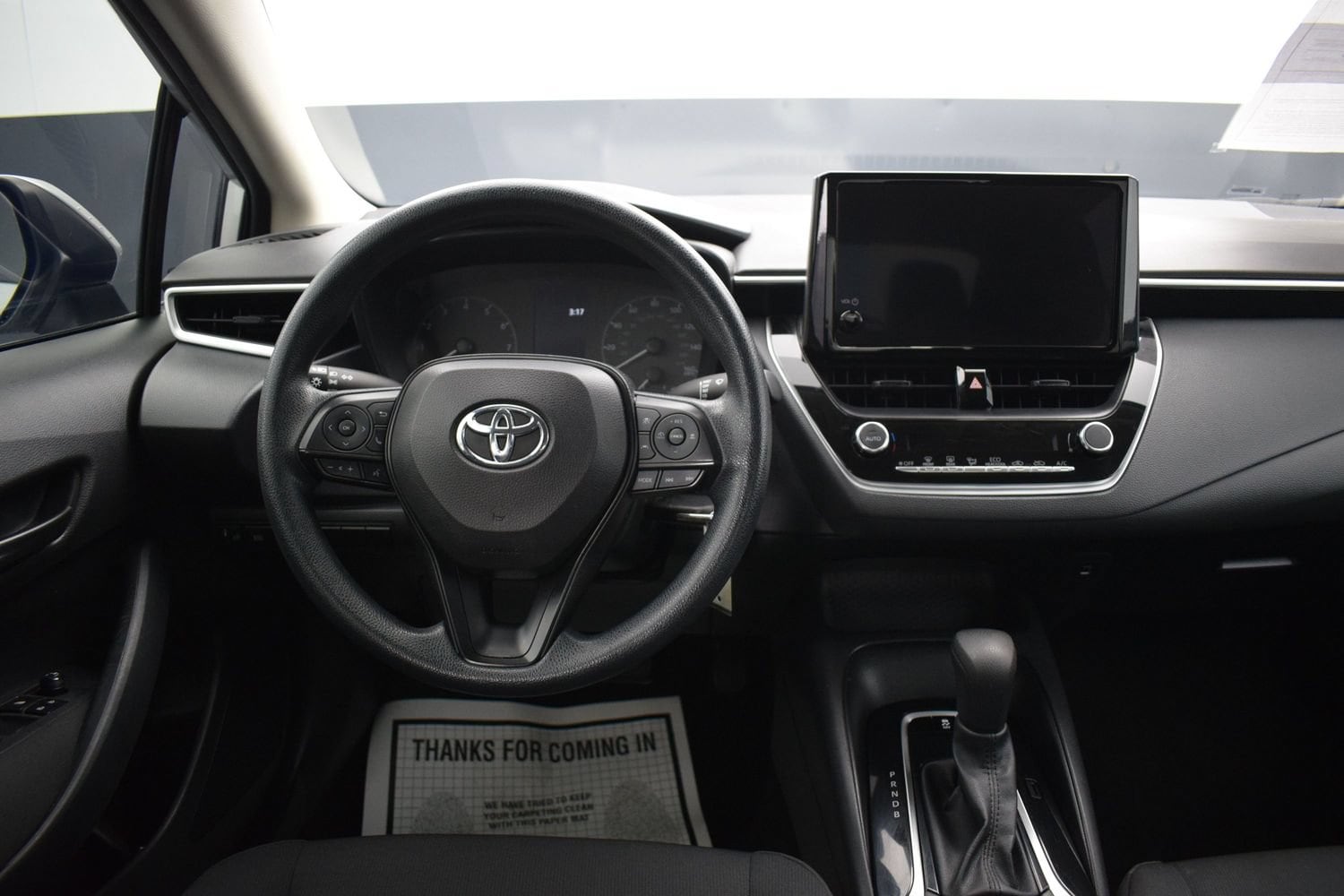 2023 Toyota Corolla LE - Photo 14