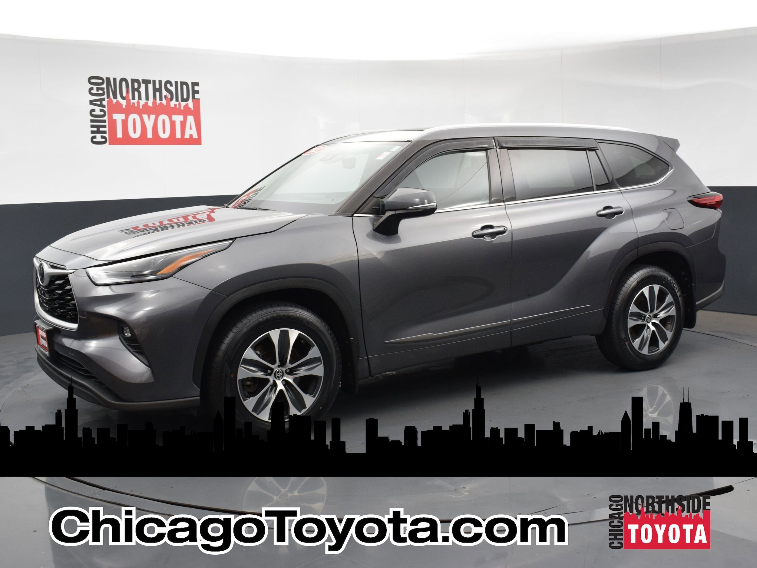 2022 Toyota Highlander XLE's photo