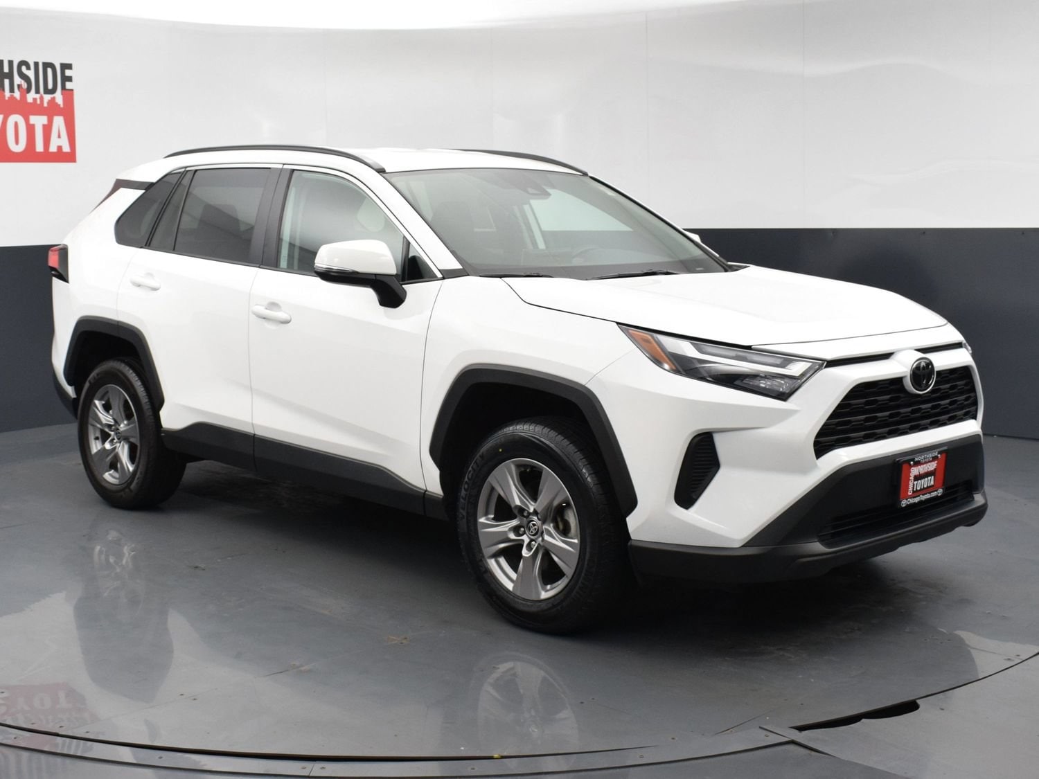 2024 Toyota RAV4 XLE - Photo 6