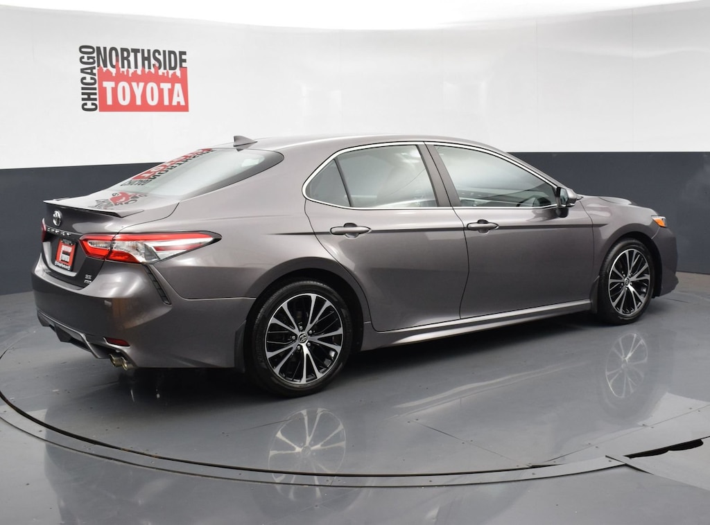 Used 2020 Toyota Camry SE Car