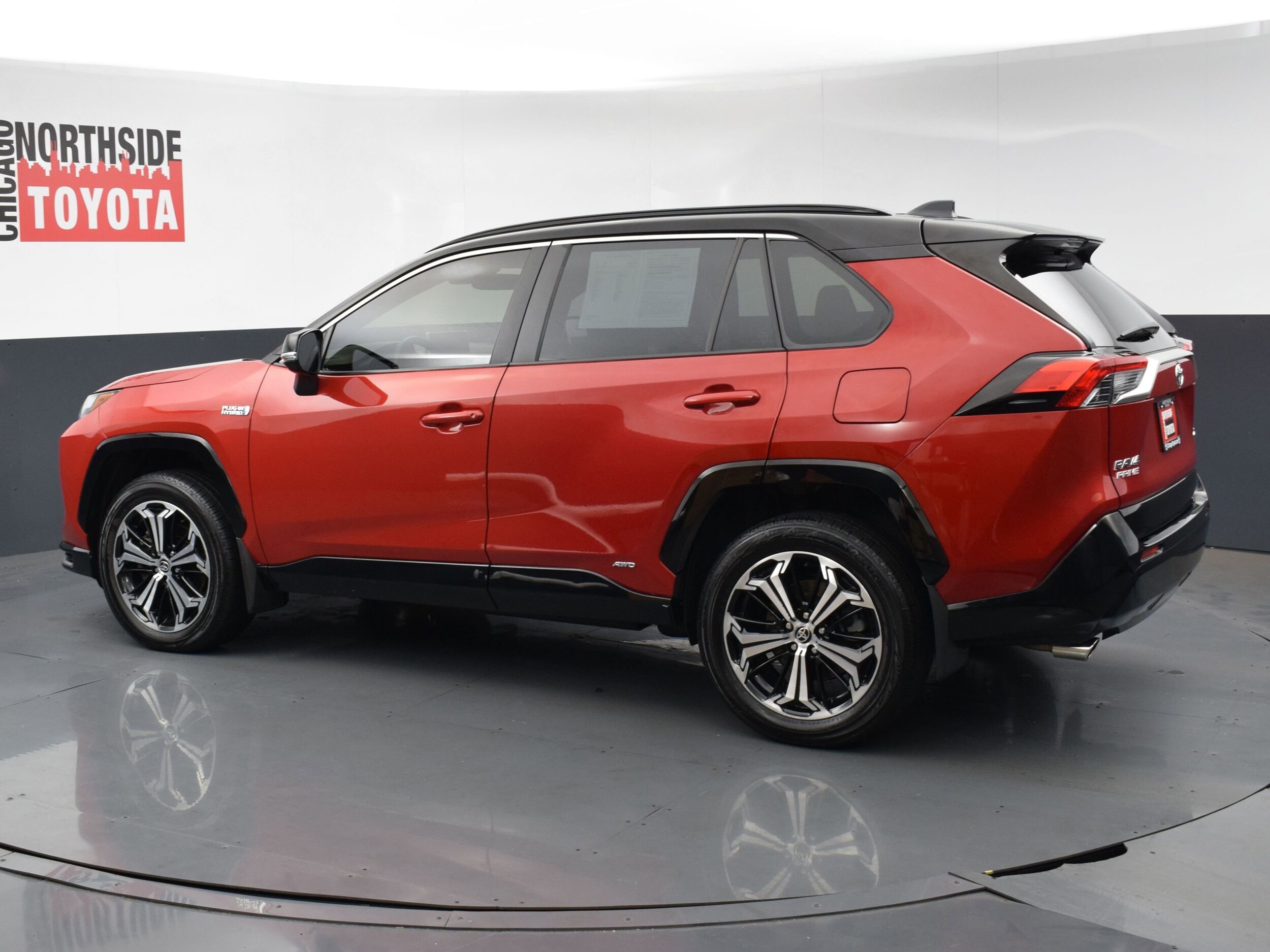 2022 Toyota RAV4 Prime XSE photo 2