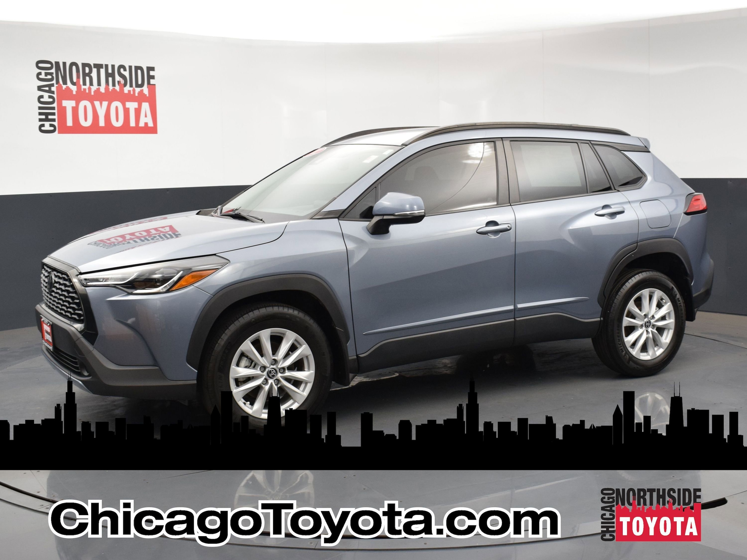 2022 Toyota Corolla Cross LE's photo