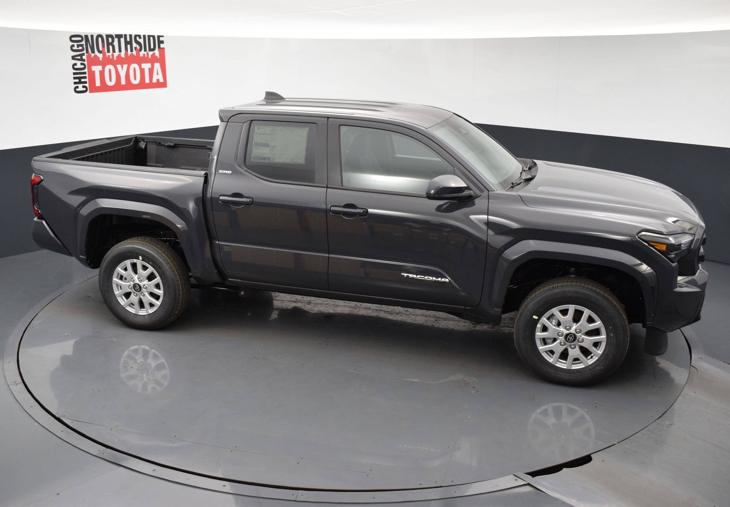 2026 Toyota Tacoma SR5 - Photo 23