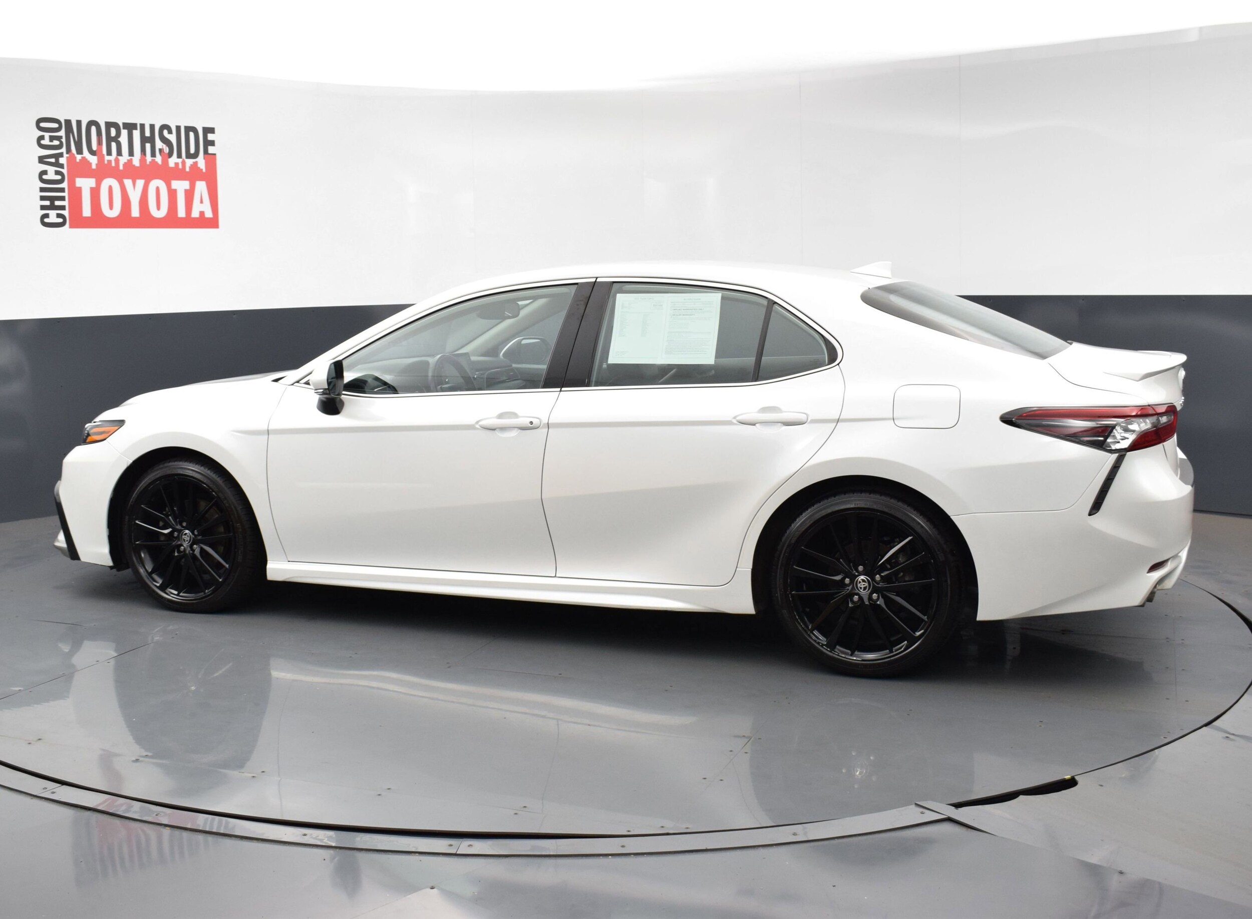2021 Toyota Camry XSE photo 2