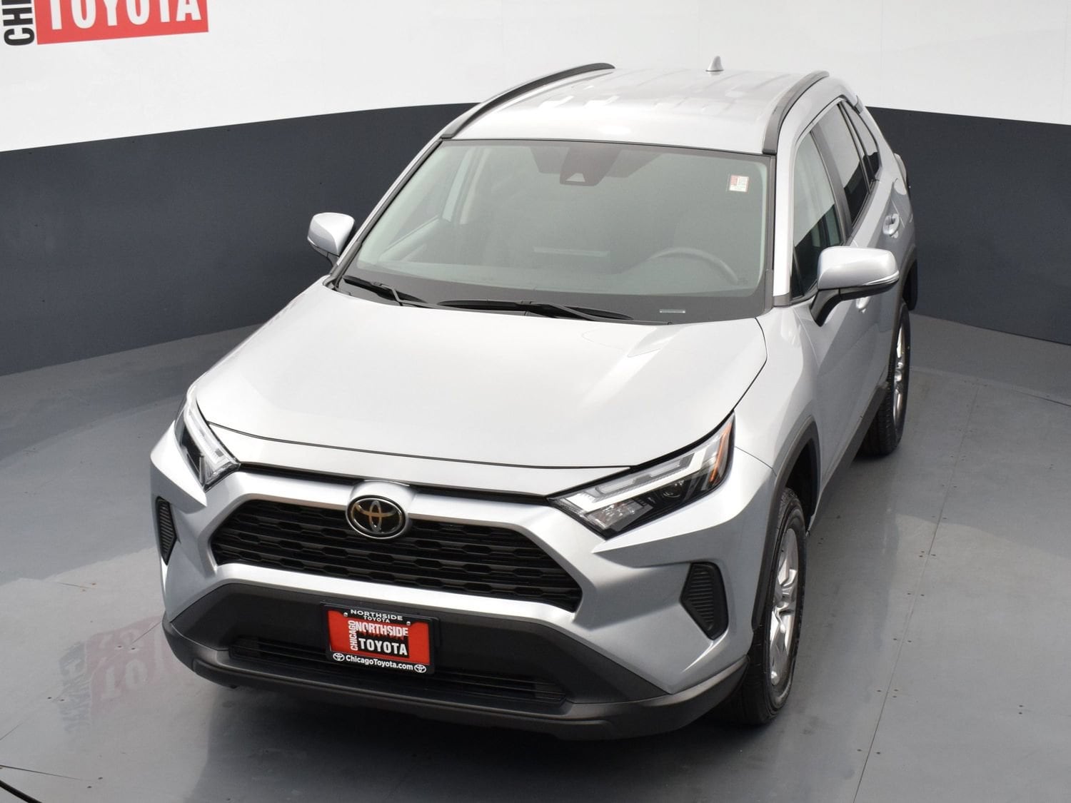 2025 Toyota RAV4 XLE - Photo 22