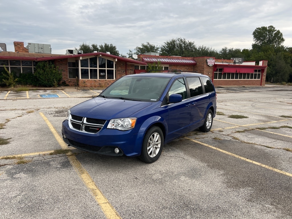 Used 2019 Dodge Grand Caravan SXT with VIN 2C4RDGCG3KR580477 for sale in Chickasha, OK