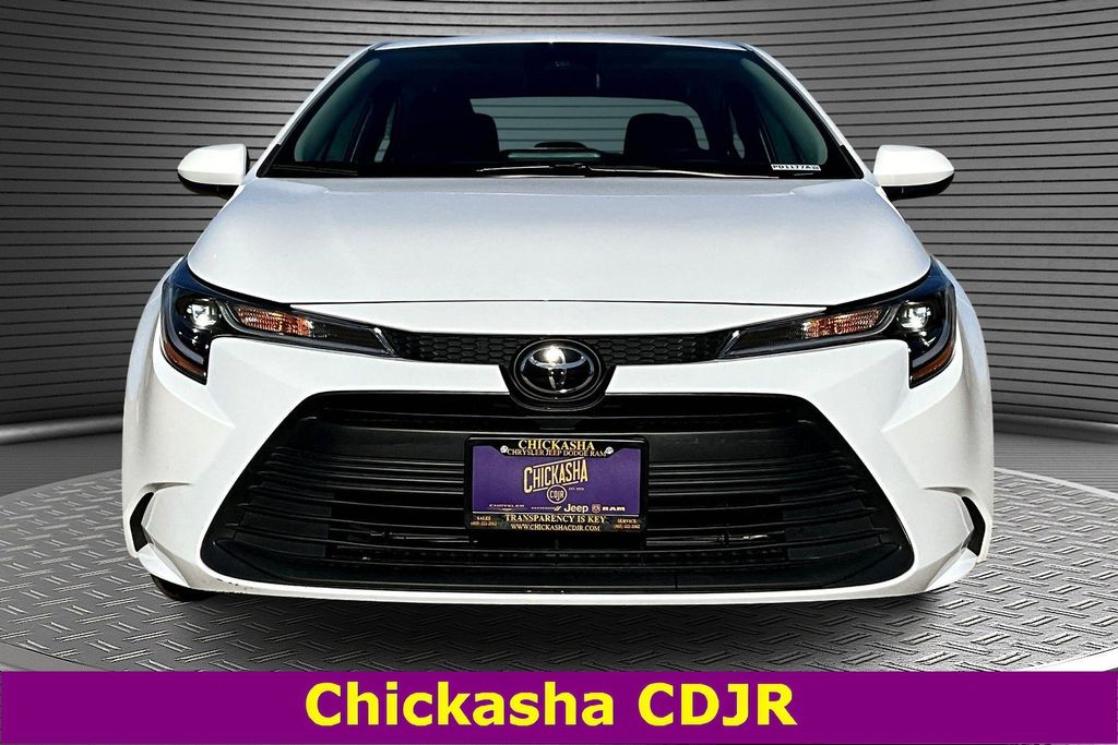 Used 2024 Toyota Corolla LE with VIN 5YFB4MDE1RP153189 for sale in Chickasha, OK