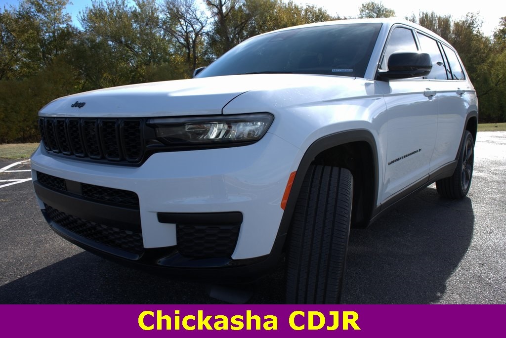 New 2025 Jeep Grand Cherokee L ALTITUDE X 4X4 Sport Utility