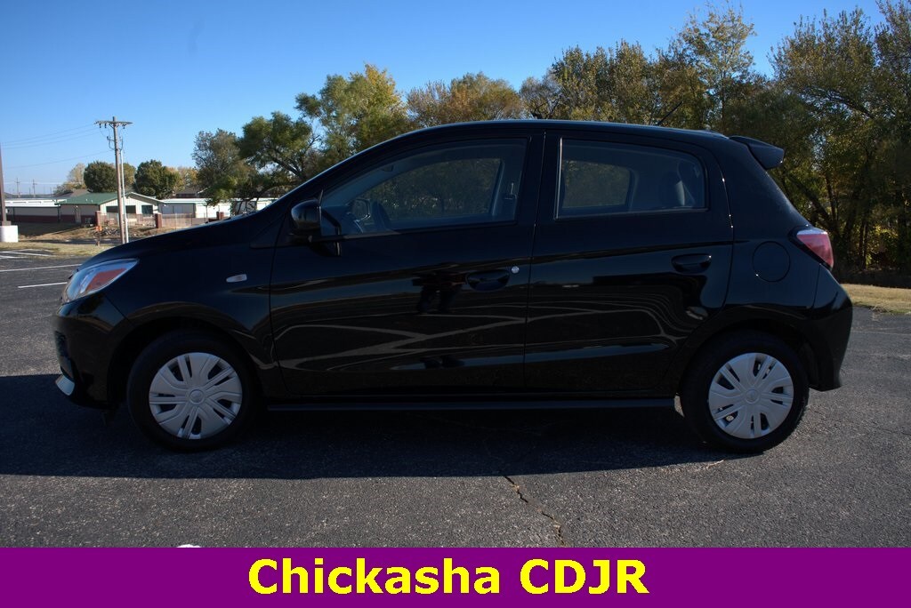 2024 Mitsubishi Mirage ES photo 4