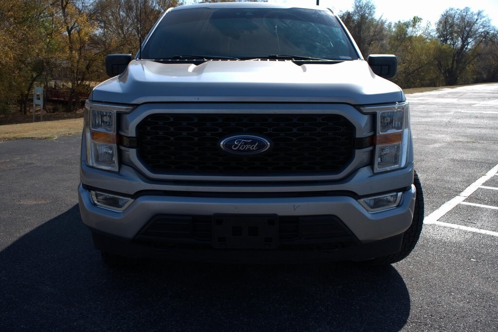 2021 Ford F-150 XL photo 2