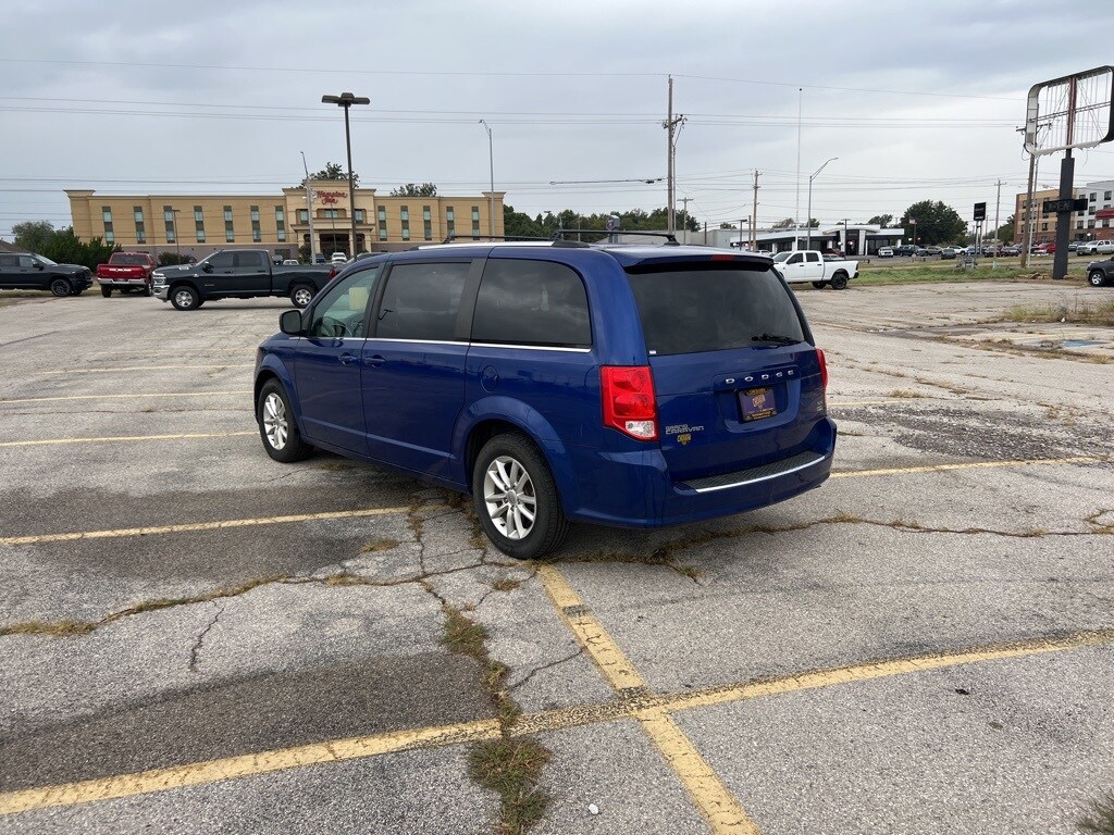 2019 Dodge Grand Caravan SXT photo 2