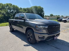 2025 Ram 1500 TRADESMAN CREW CAB 4X2 5'7 BOX Pickup