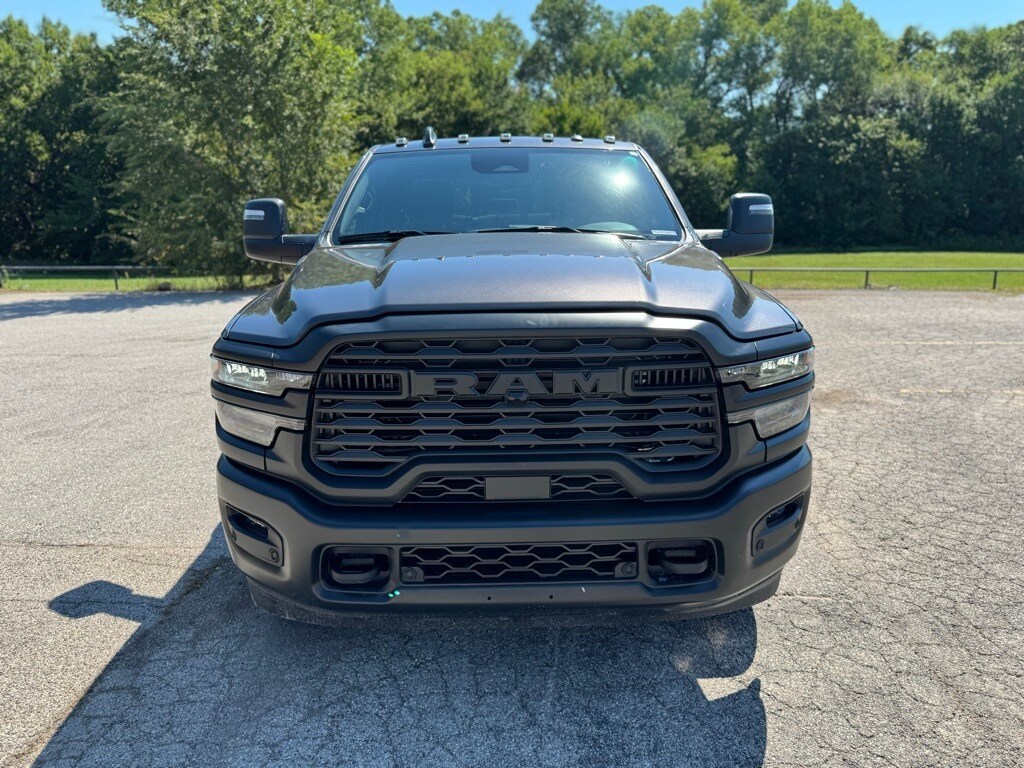 2026 Ram 2500 Tradesman photo 2