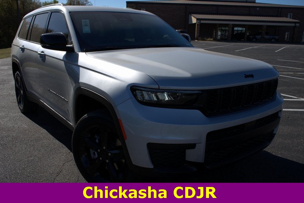 2025 Jeep Grand Cherokee L Altitude's photo